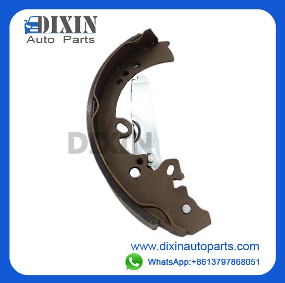 High quality hilux vigo Parts Brake shoes 04495-0k120